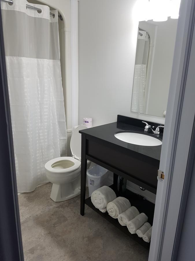 Seaport Inn Port Union Extérieur photo