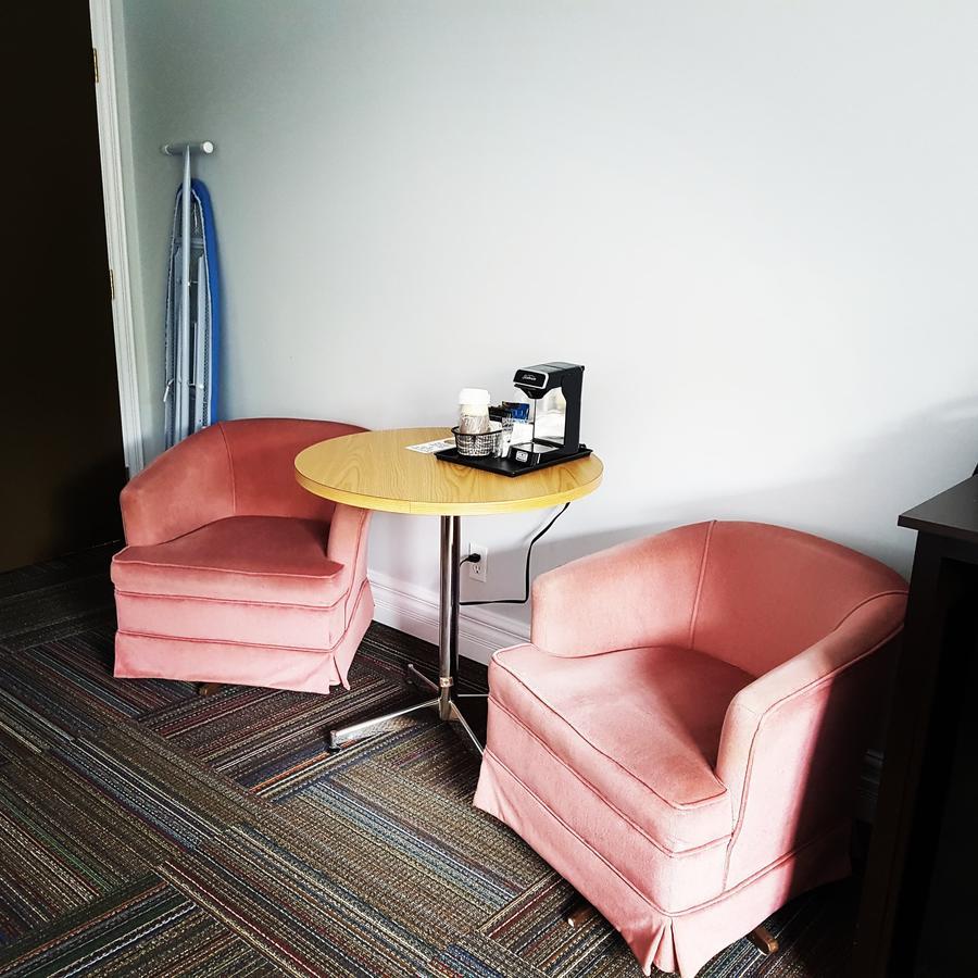 Seaport Inn Port Union Extérieur photo