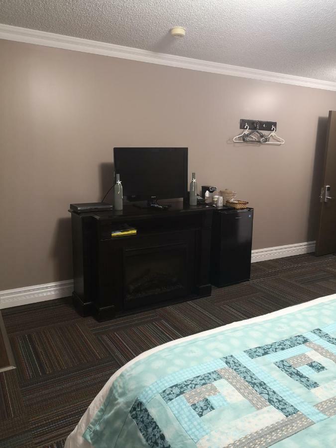 Seaport Inn Port Union Extérieur photo